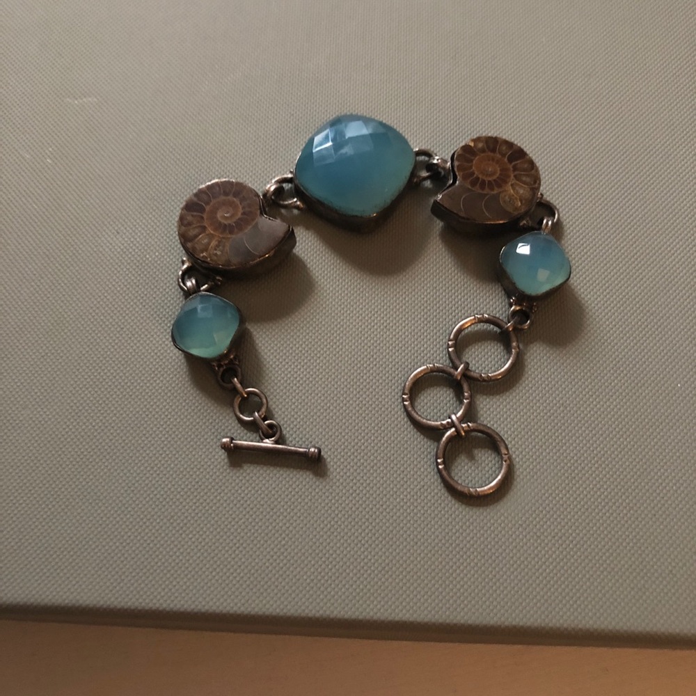Shell and blue chalcedony bracelet. Sterling,